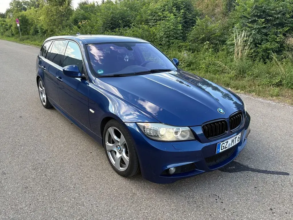 Gebraucht BMW 320 M Sport 184 PS (135 kW) 2012 Blau Kombi