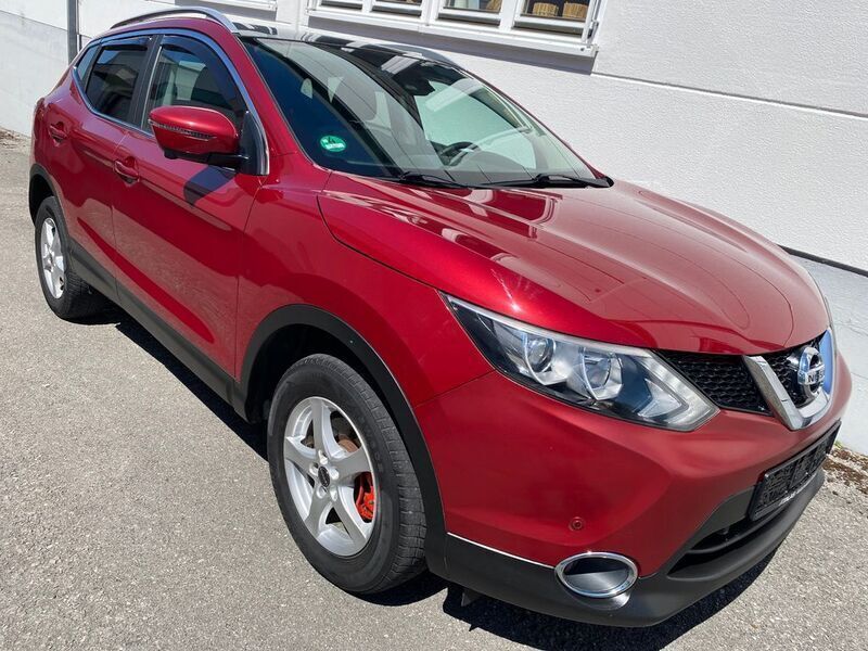 Rot Gebraucht 2017 Nissan Qashqai N-Connecta SUV | 7.700 € (Superpreis) - Bild 1/4