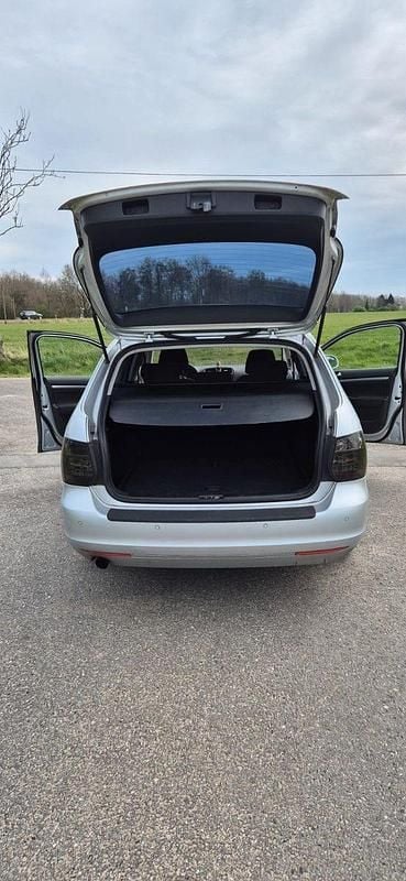Gebraucht VW Golf V 105 PS (77 kW) 2009 Silber Kombi