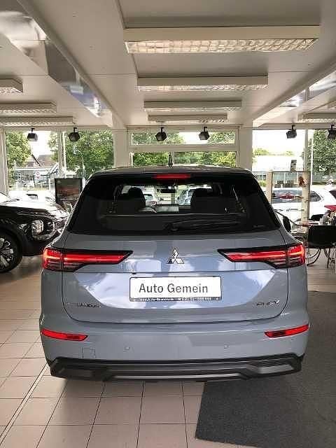 Neu Mitsubishi Outlander P-HEV Basis 306 PS (225 kW) 2026 Grau SUV