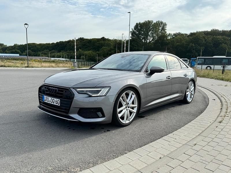 Grau Gebraucht 2020 Audi A6 Comfort Limousine | 35.800 € - Bild 1/4