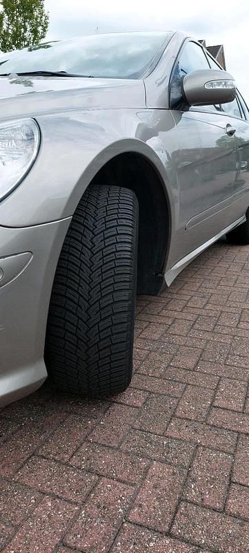 Gebraucht Mercedes R280 231 PS (169 kW) 2008 Gold Van / Kleinbus