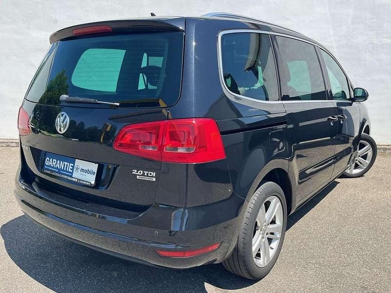 Gebraucht VW Sharan Match 140 PS (102 kW) 2013 Deep black perleffekt Van / Kleinbus