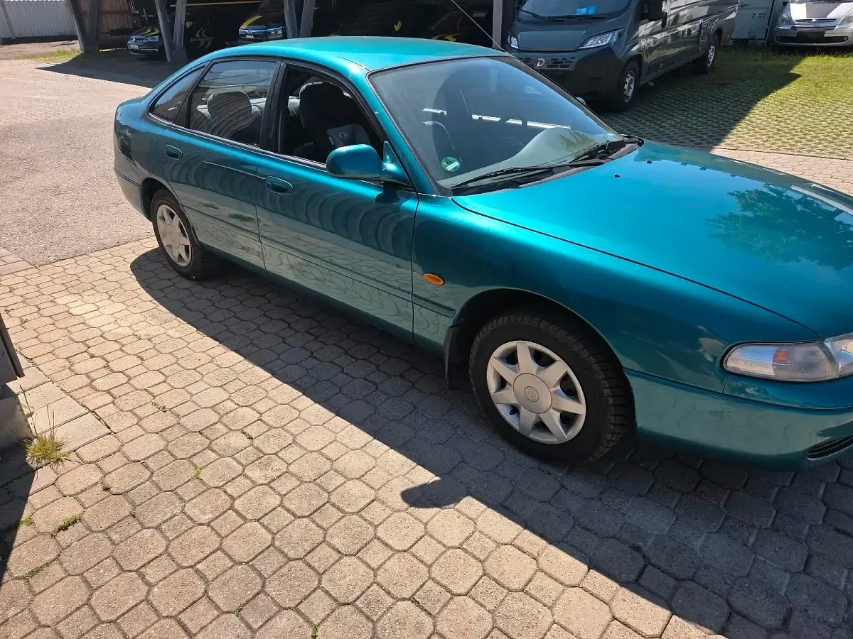 Occasion Mazda 626 90 ch (66 kW) 1997 Vert Berline
