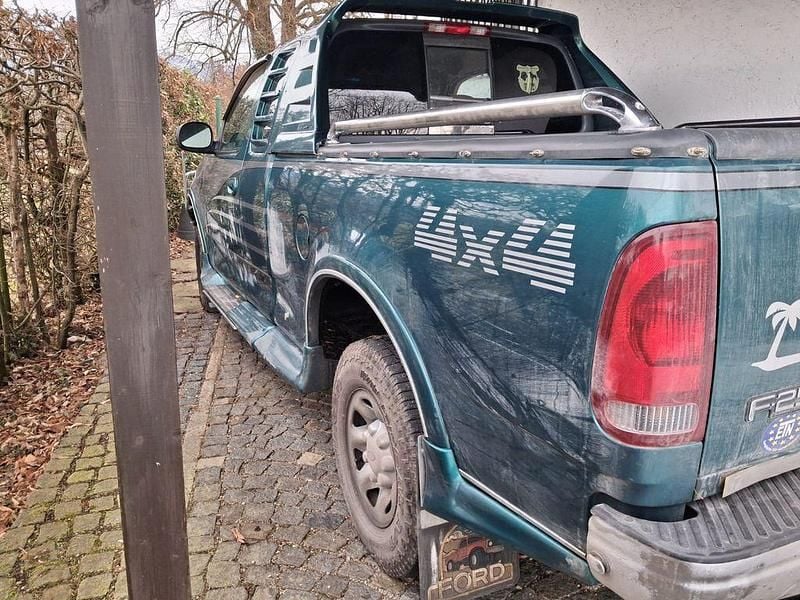 Gebraucht Ford V8 260 PS (191 kW) 1998 Grün SUV