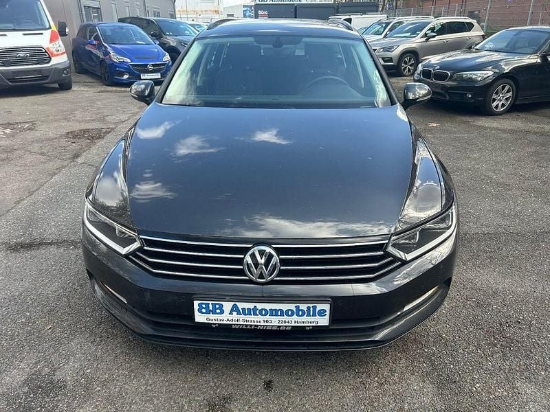 Second-hand VW Passat 150 CP (110 kW) 2019 Gri Break