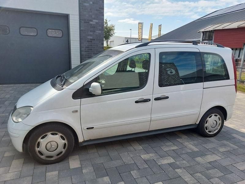 Weiß Gebraucht 2004 Mercedes Vaneo Van / Kleinbus | 1.000 € (Superpreis) - Bild 1/4