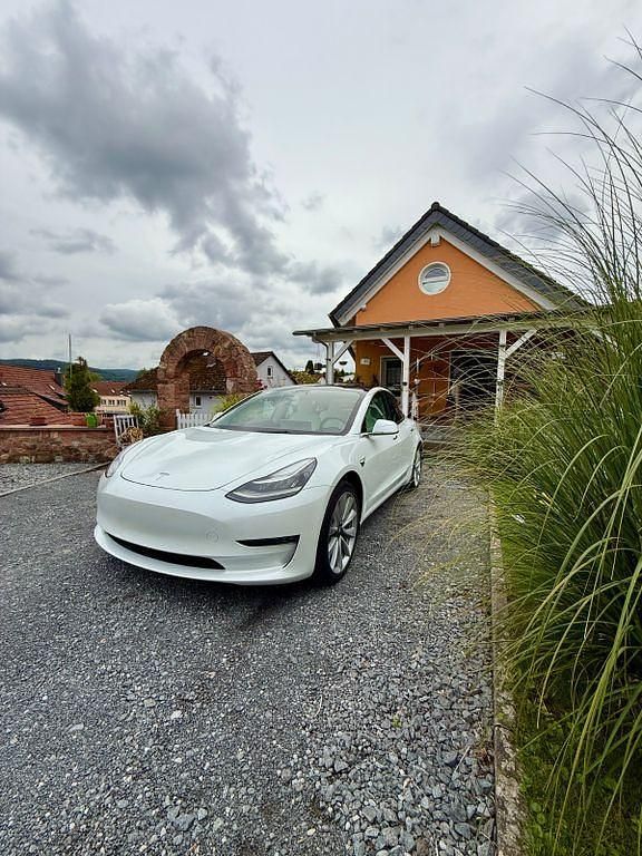 Gebraucht Tesla Model 3 366 kW (498 PS) 2019 Weiß Limousine