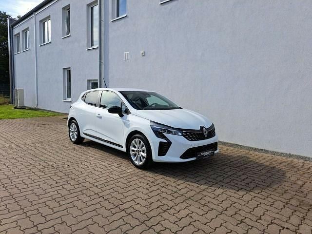 Gebraucht Renault Clio V Evolution 67 PS (49 kW) 2024 Arktisweiß Limousine