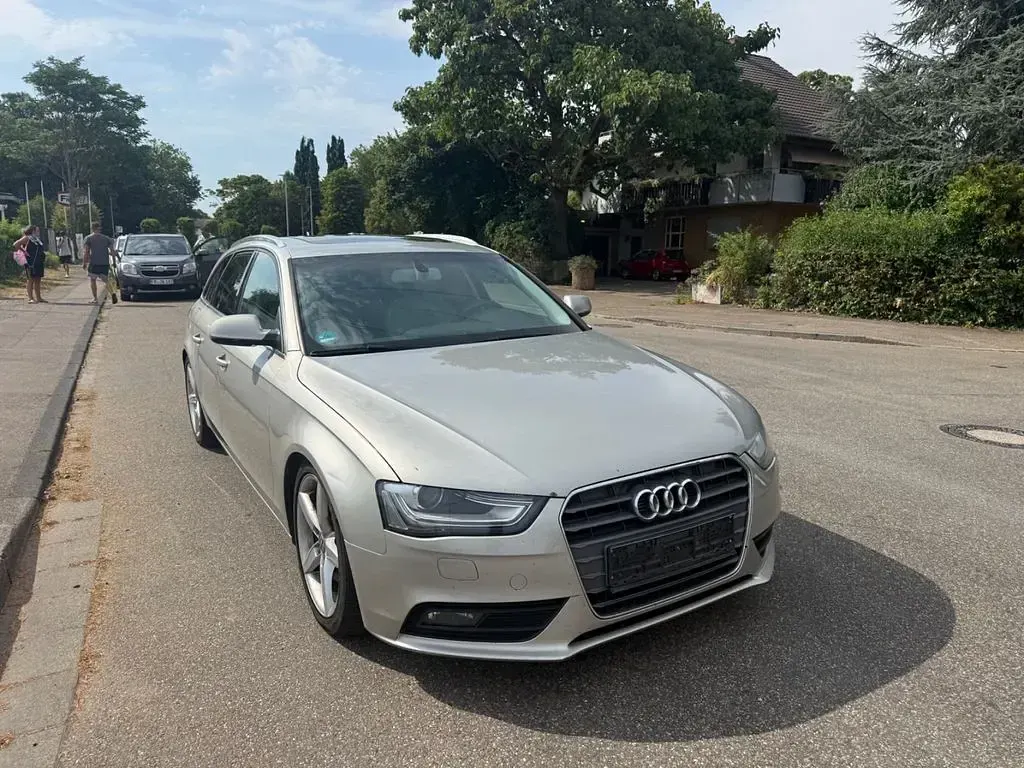 Gebraucht Audi A4 Ambiente 177 PS (130 kW) 2013 Silber Kombi