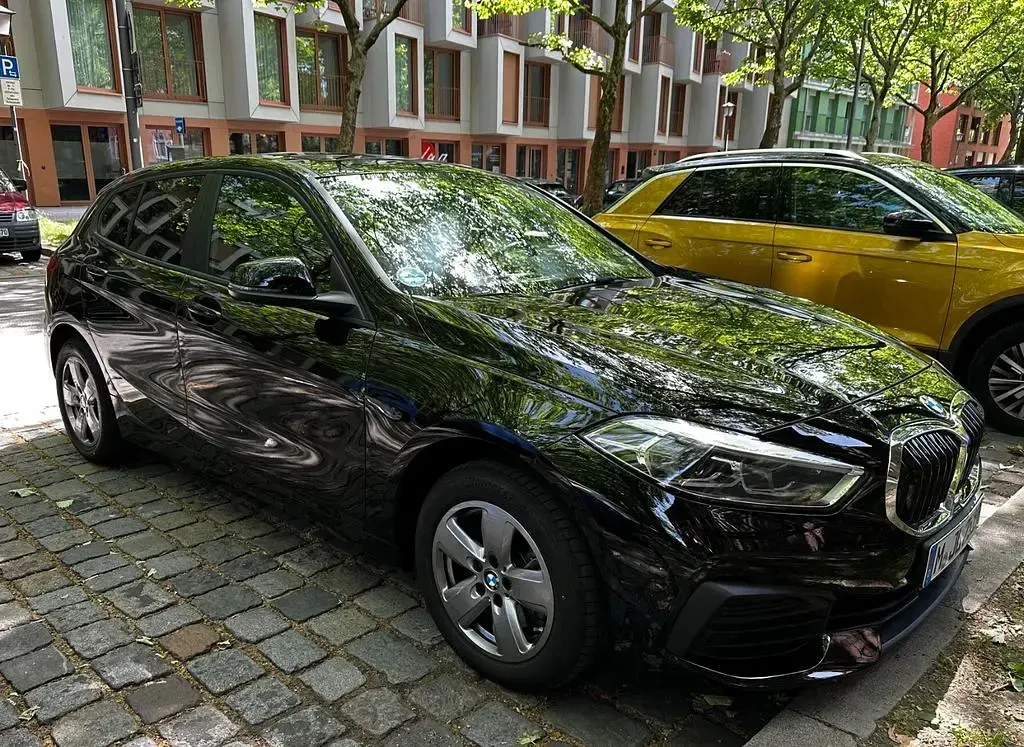 Gebraucht BMW 118 Advantage 136 PS (100 kW) 2024 Schwarz Kleinwagen