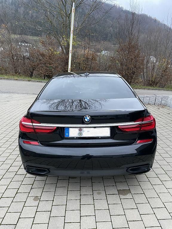Gebraucht BMW 730 Performance 265 PS (194 kW) 2018 Schwarz Limousine