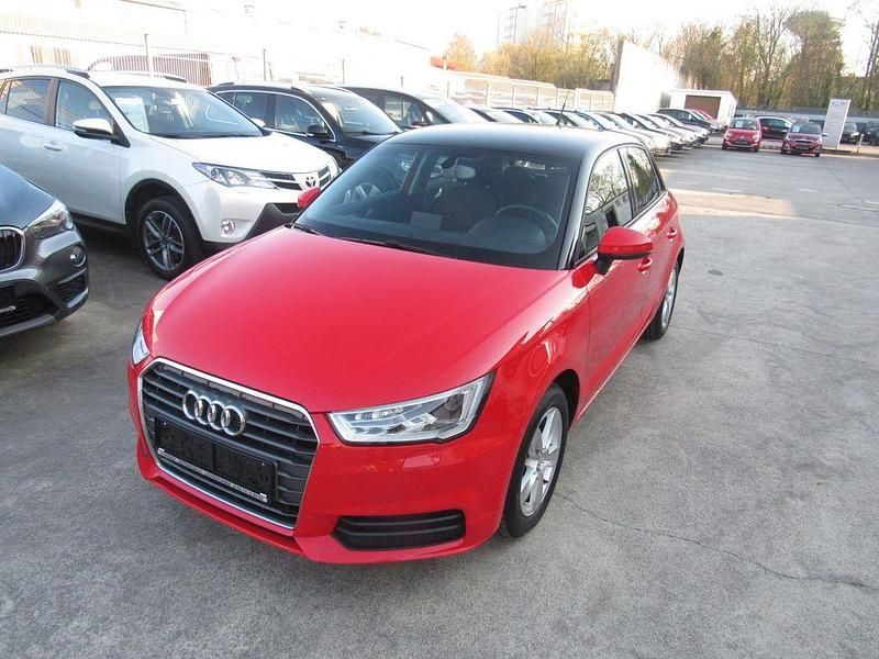 Gebraucht Audi A1 Sport 82 PS (60 kW) 2016 Rot Kleinwagen