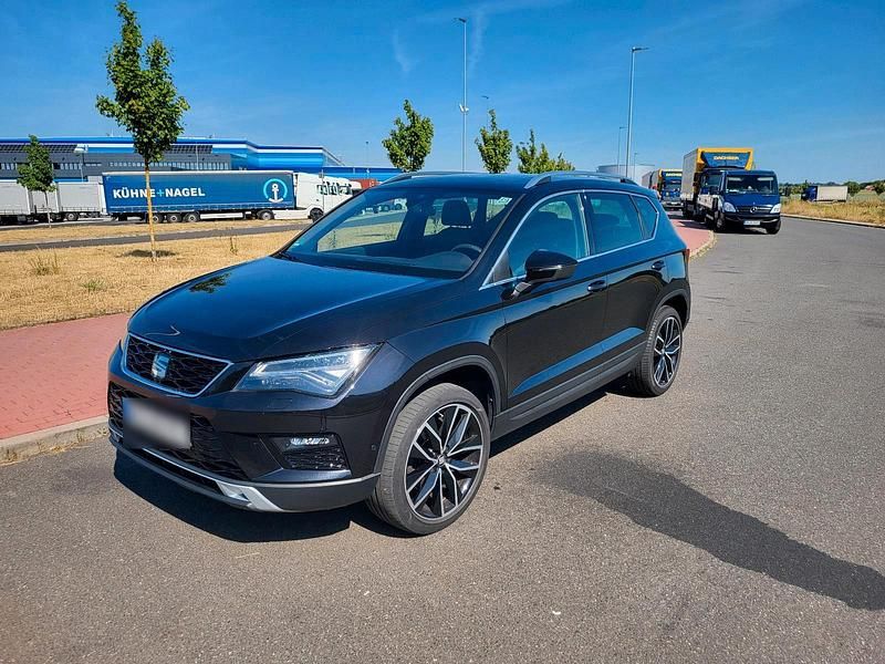Schwarz Gebraucht 2018 Seat Ateca XCELLENCE SUV | 23.950 € (Etwas zu teuer) - Bild 1/4
