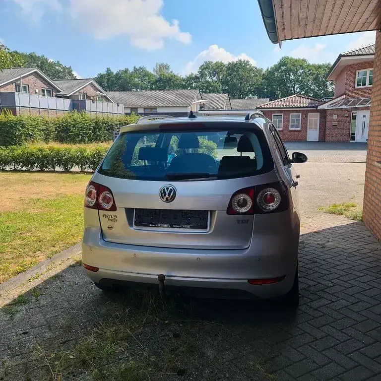Gebraucht VW Golf Plus Cross Trendline 105 PS (77 kW) 2011 Silber Van / Kleinbus
