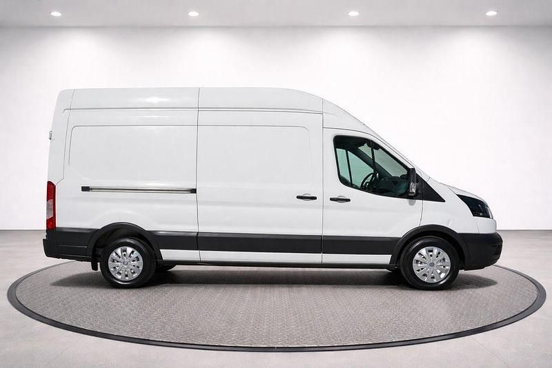 Używany Ford Transit 105 KM (77 kW) 2016 Biały Minivan