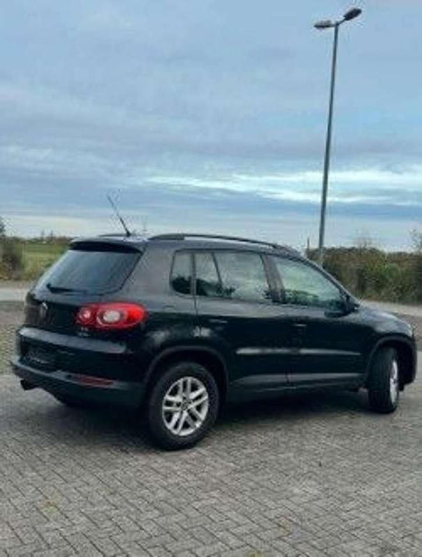 Gebraucht VW Tiguan Trendline 150 PS (110 kW) 2011 Schwarz SUV