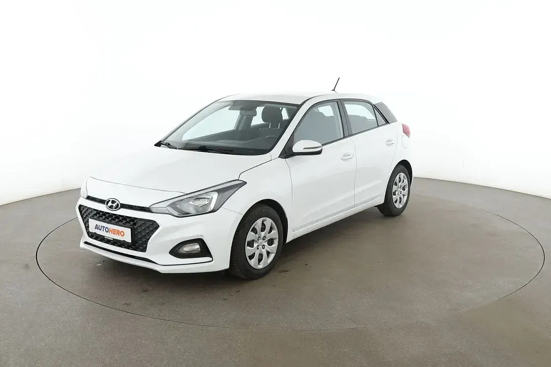 Gebraucht Hyundai i20 Select 101 PS (74 kW) 2019 Kleinwagen