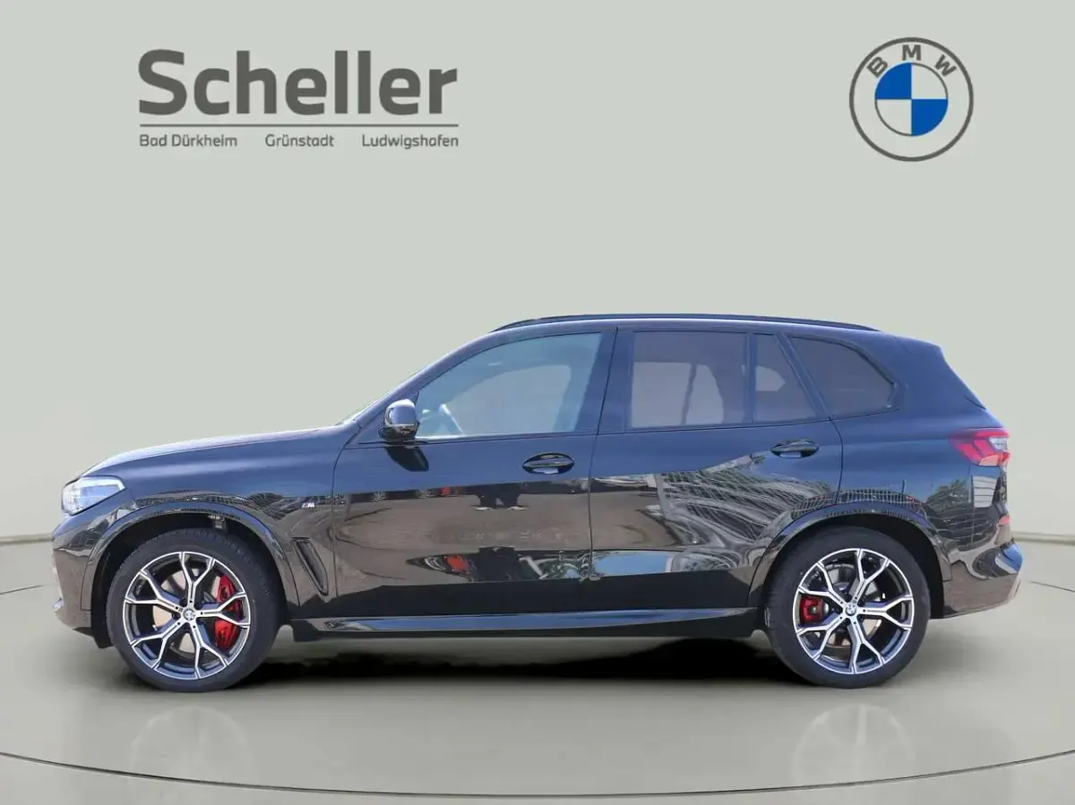 Gebraucht BMW X5 M Sport 340 PS (250 kW) 2023 Black sapphire SUV