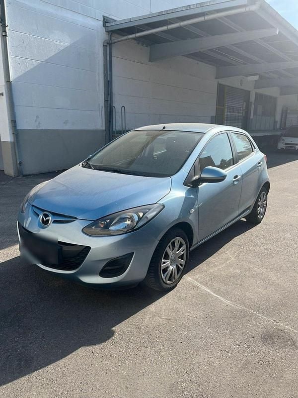 Second-hand Mazda 2 100 CP (73 kW) 2012 Albastru Hatchback