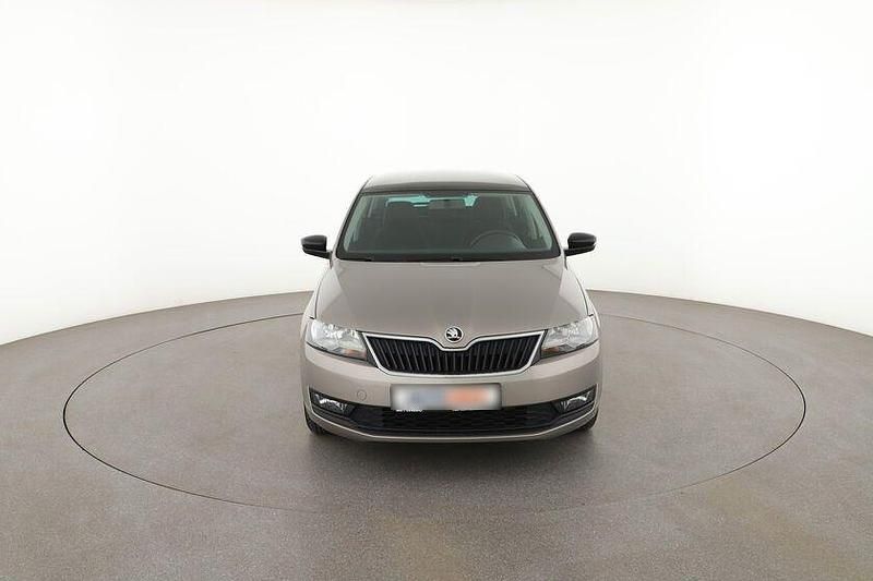 Gebraucht Skoda Rapid Ambition 125 PS (91 kW) 2018 Beige Kleinwagen