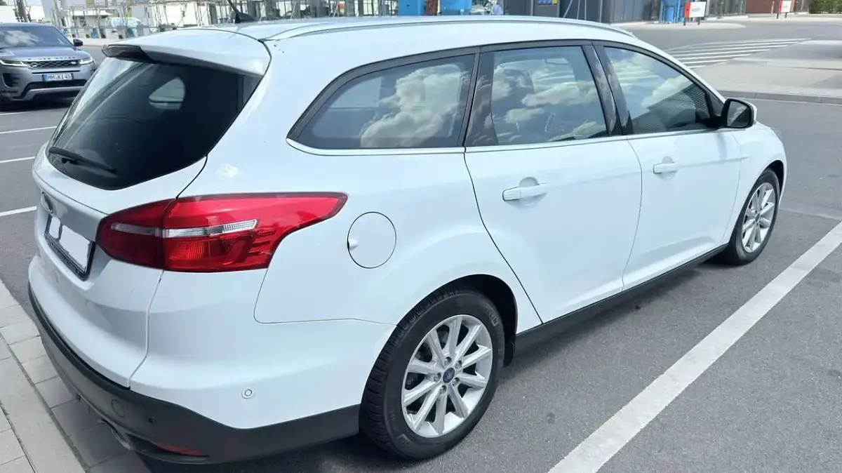 Gebraucht Ford Focus 150 PS (110 kW) 2017 Weiß Kombi