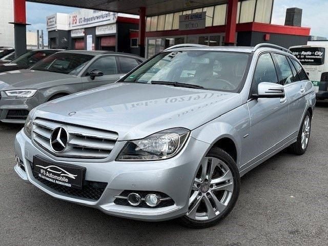 Silber Gebraucht 2011 Mercedes C180 Limousine | 11.399 € (Fairer Preis) - Bild 1/4