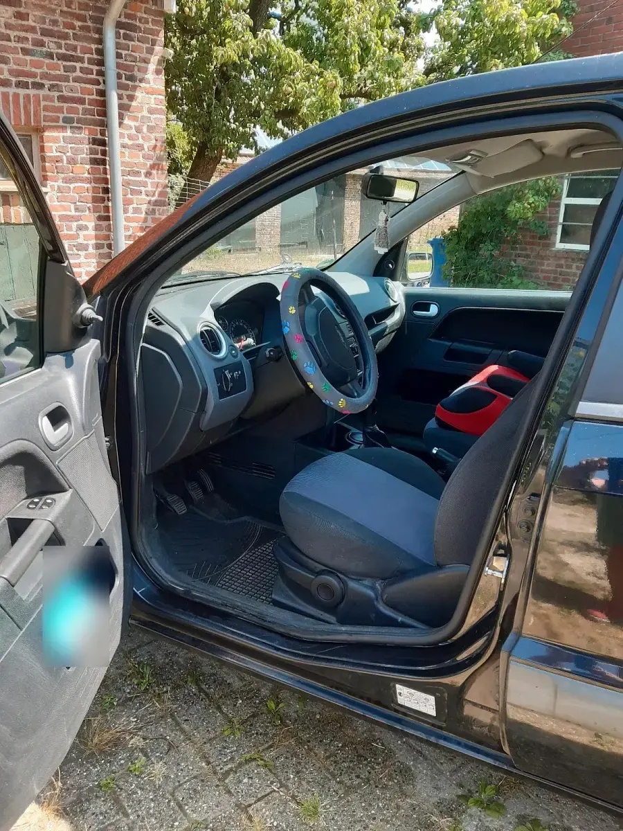 Gebraucht Ford Fusion 80 PS (58 kW) 2008 Schwarz Kleinwagen