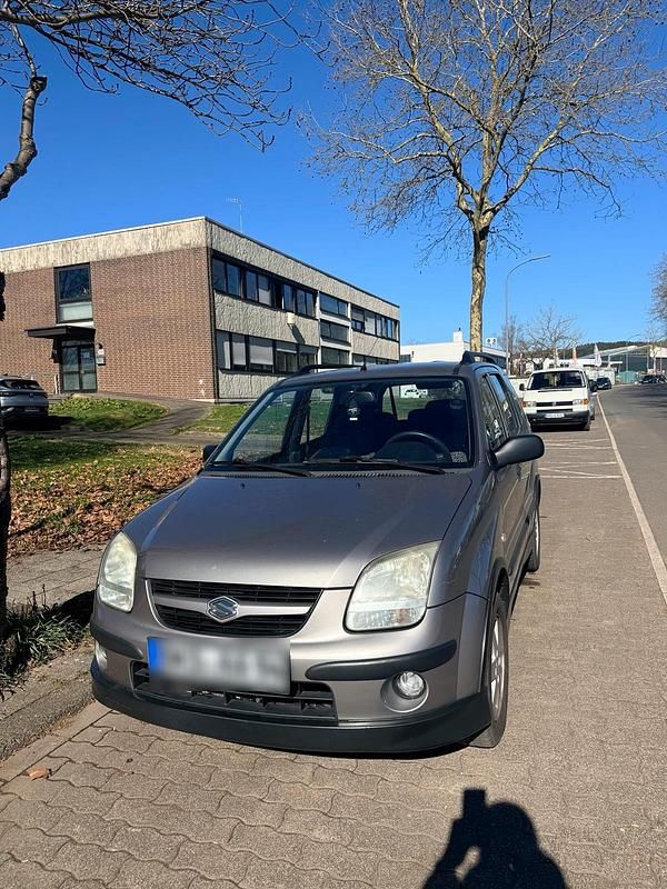 Second-hand Suzuki Ignis 99 CP (72 kW) 2004 Bej Hatchback