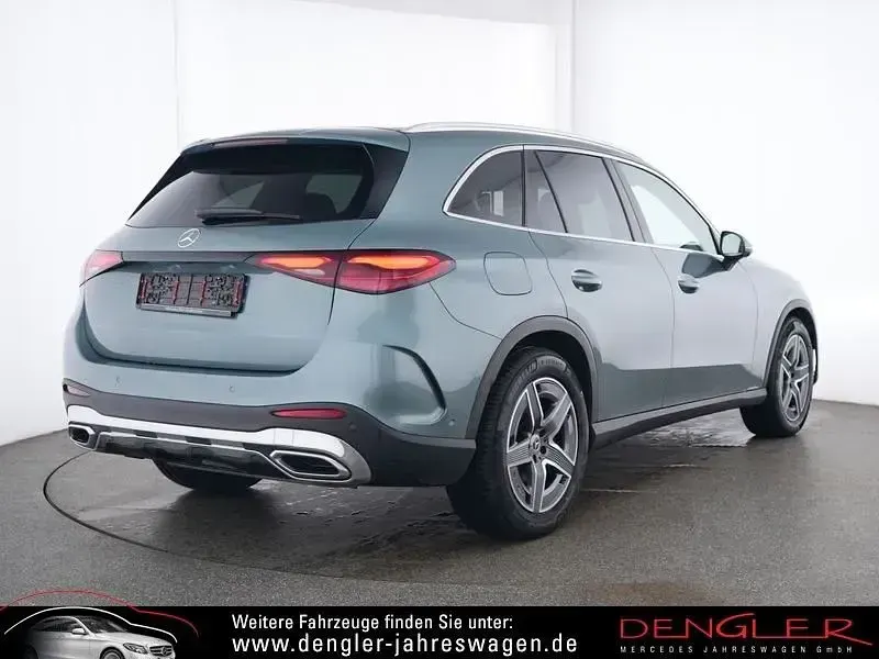 Gebraucht Mercedes GLC200 AMG 204 PS (150 kW) 2025 Silber SUV