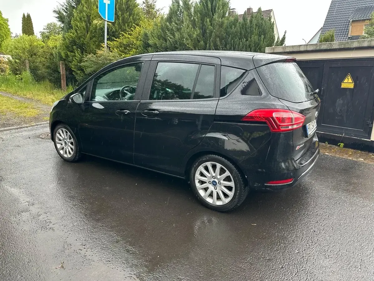Occasion Ford B-MAX 101 ch (74 kW) 2017 Noir Monospace
