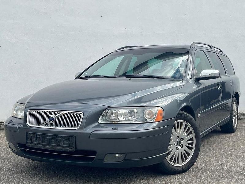Unbekannt (metallic) Gebraucht 2005 Volvo V70 Kombi | 4.795 € (Teuer) - Bild 1/4