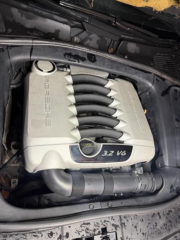 Silber Gebraucht 2004 Porsche Cayenne SUV | 4.050 € (Guter Preis) - Bild 1/4