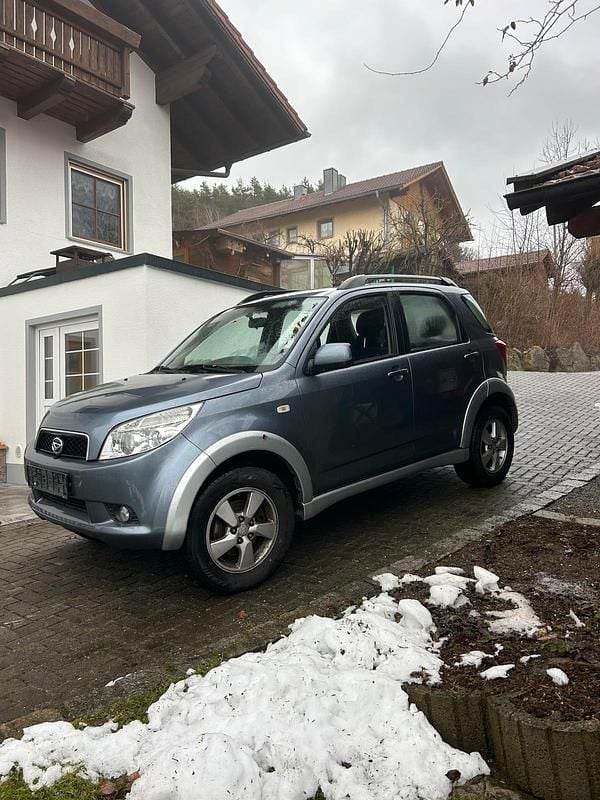 Gebraucht Daihatsu Terios 105 PS (77 kW) 2008 Grau SUV