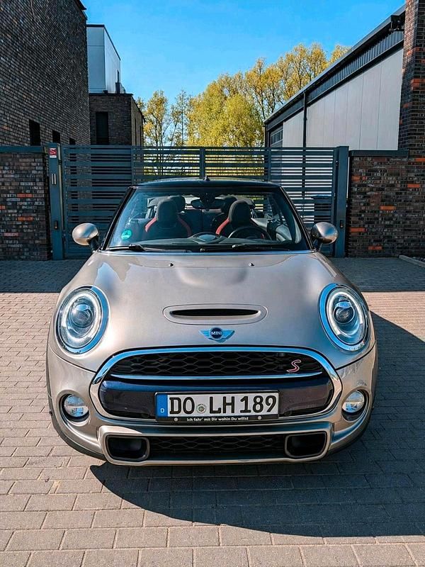 Gebraucht Mini Cooper S Cabriolet 192 PS (141 kW) 2016 Silber Cabrio