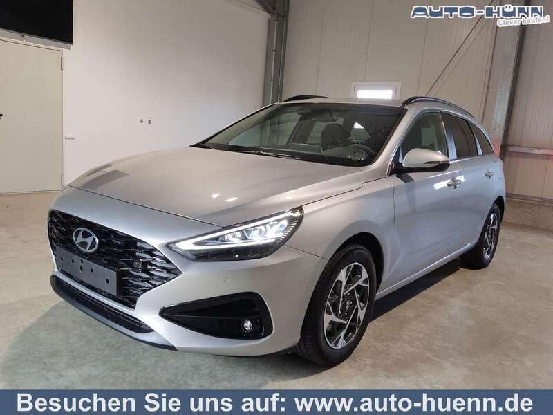 Shimmeringsilber metallic Neu 2024 Hyundai i30 Edition Kombi | 25.990 € (Guter Preis) - Bild 1/4