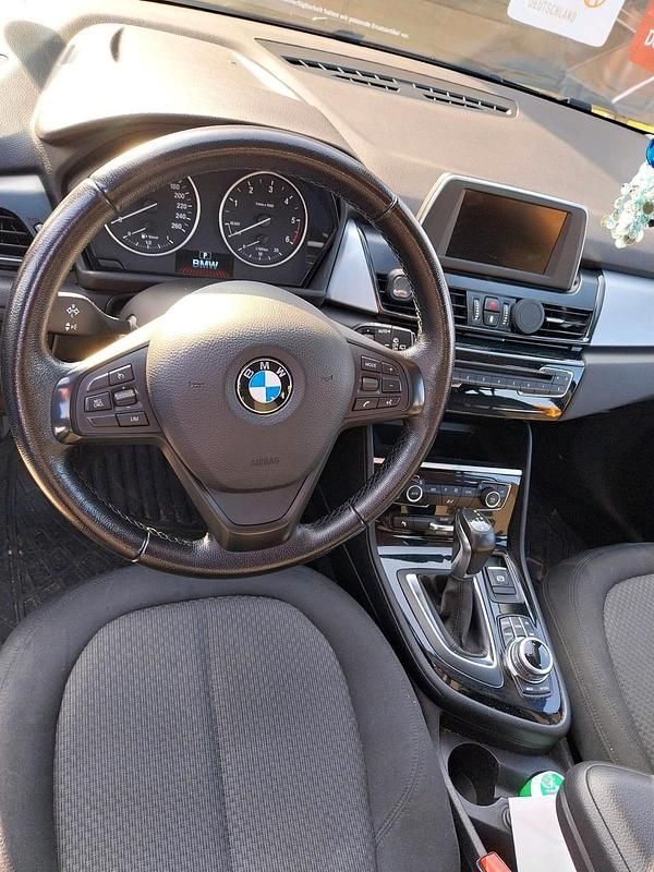 Gebraucht BMW 216 116 PS (85 kW) 2017 Schwarz Kombi