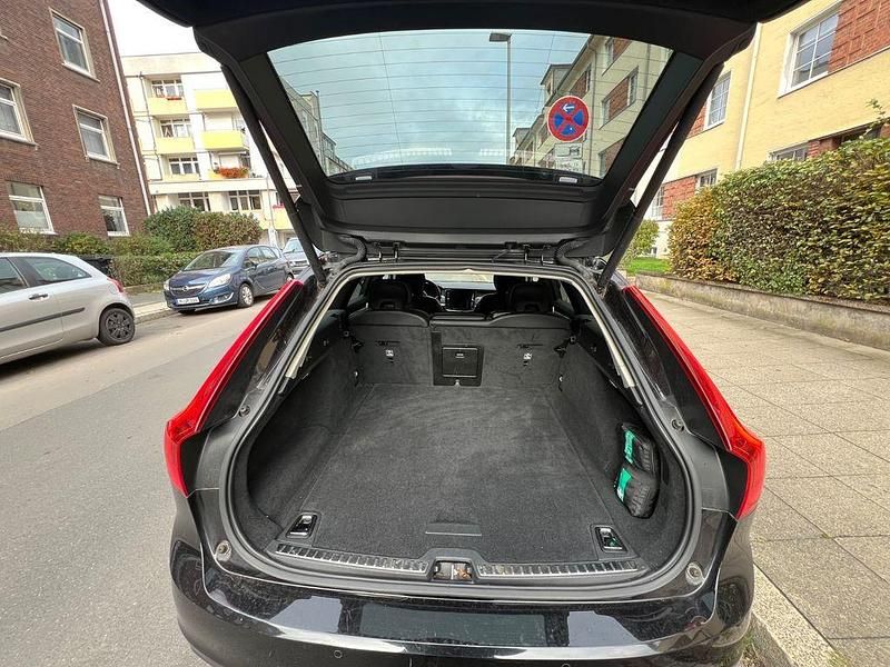 Gebraucht Volvo V90 190 PS (139 kW) 2019 Schwarz Kombi