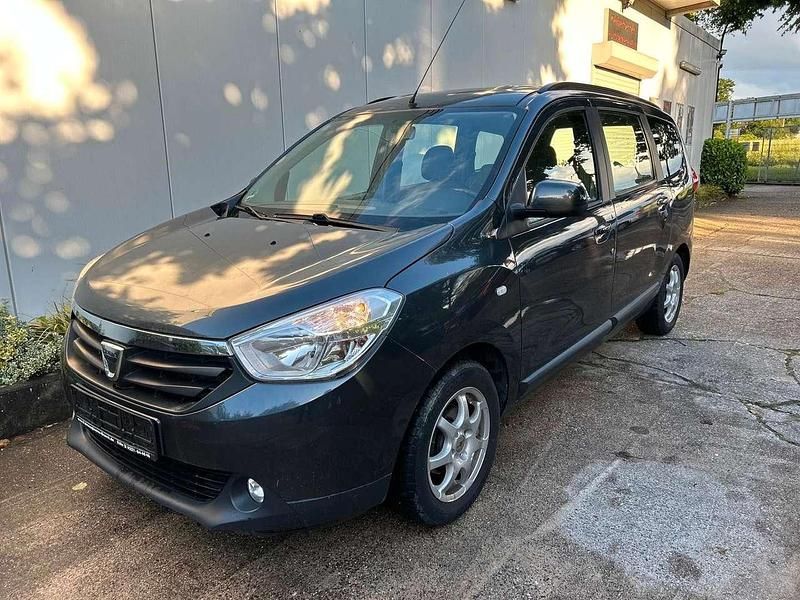 Gebraucht Dacia Lodgy Lauréate 83 PS (61 kW) 2012 Grau "comete" Van / Kleinbus