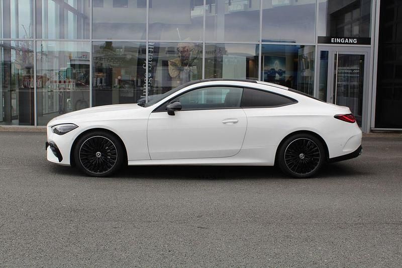 Gebraucht Mercedes CLE200 Premium 204 PS (150 kW) 2024 Weiß Coupé