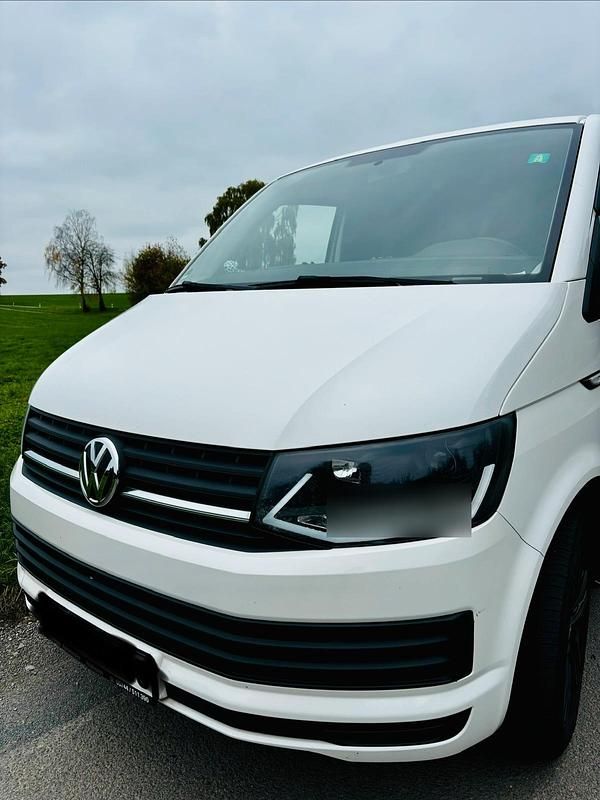 Weiß Gebraucht 2016 VW T6 Van | 39.500 € - Bild 1/4