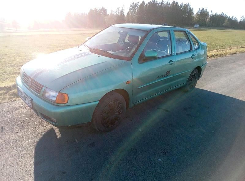 Gebraucht VW Polo 60 PS (44 kW) 1997 Grün Limousine