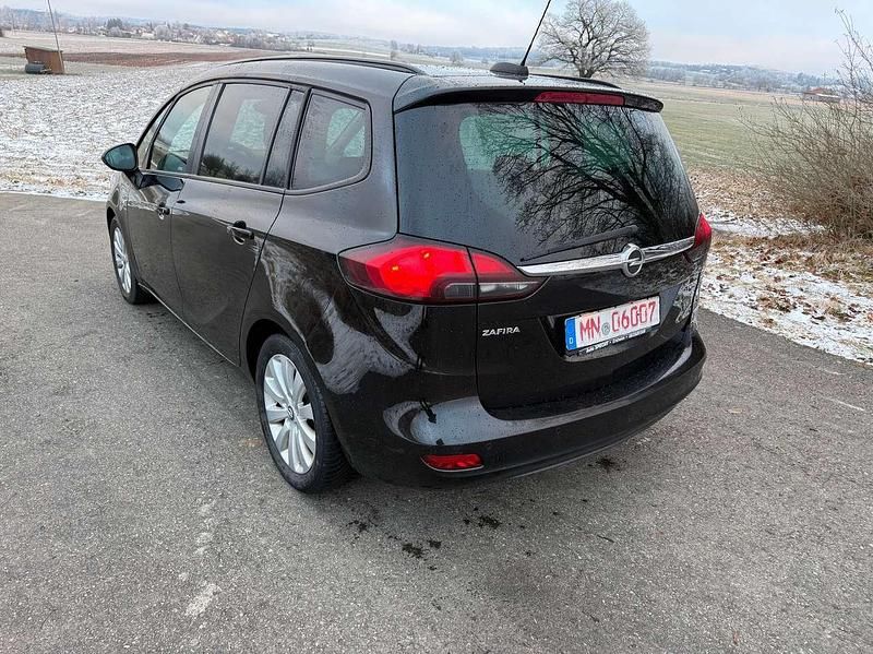 Gebraucht Opel Zafira Active 140 PS (102 kW) 2017 Onyx schwarz Van / Kleinbus