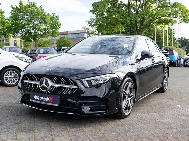 Gebraucht Mercedes A200 Business 163 PS (119 kW) 2021 Kleinwagen