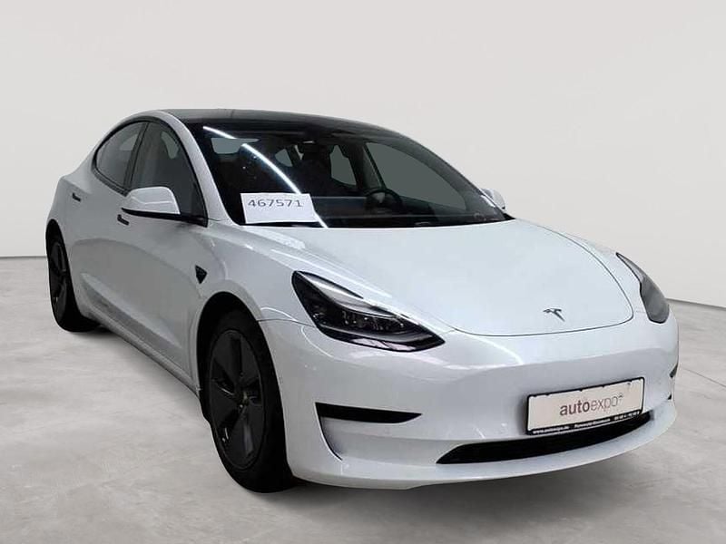 Gebraucht Tesla Model 3 Standard Range Plus 208 kW (283 PS) 2021 Pearl white multicoat Limousine