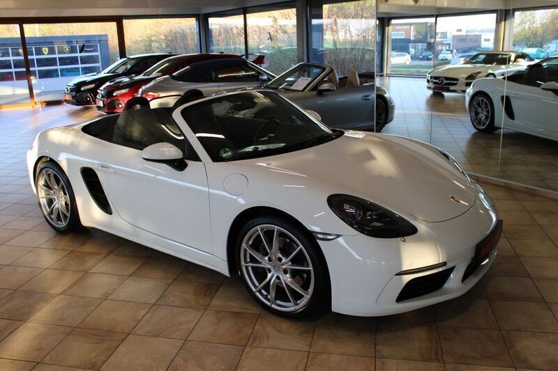Weiß Gebraucht 2016 Porsche 718 Boxster Cabrio | 50.999 € (Etwas zu teuer) - Bild 1/4