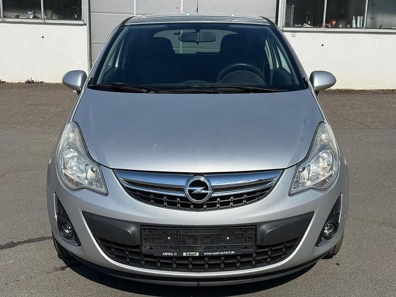 Gebraucht Opel Corsa Satellite 69 PS (50 kW) 2011 Silber Kleinwagen
