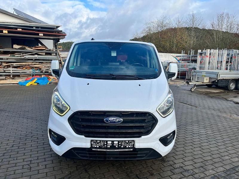 Weiß Gebraucht 2019 Ford Transit Trend Kombi | 16.499 € (Fairer Preis) - Bild 1/4