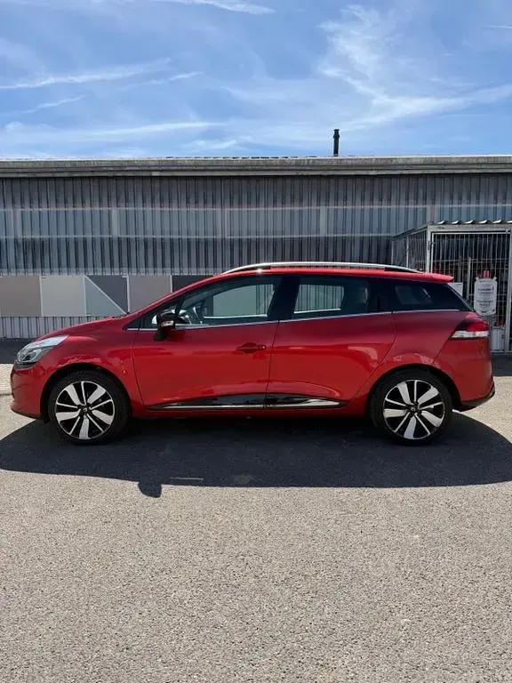 Gebraucht Renault Clio IV Luxe 90 PS (66 kW) 2014 Rot Limousine