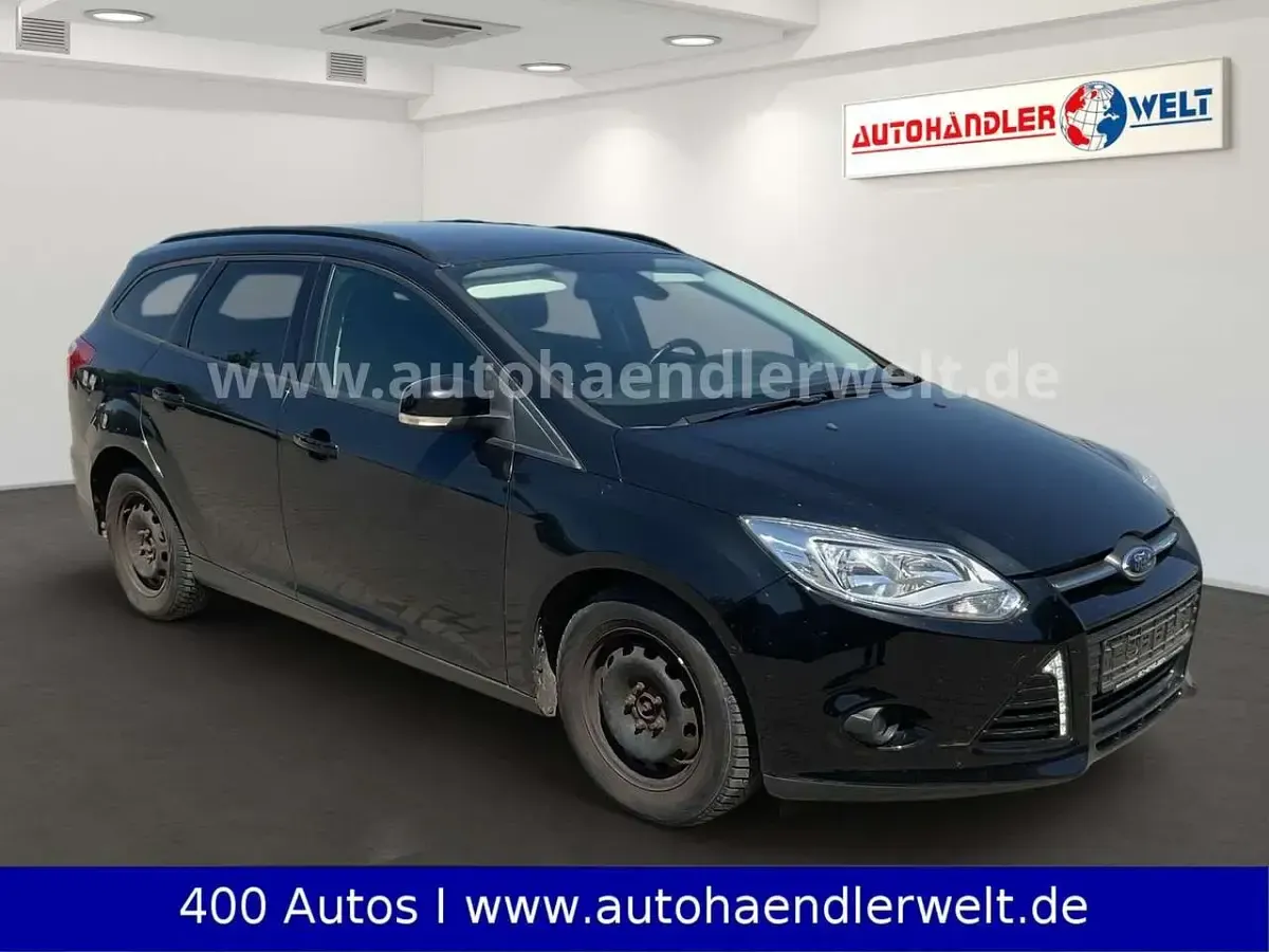 Gebraucht Ford Focus Titanium 125 PS (91 kW) 2014 Schwarz Kombi